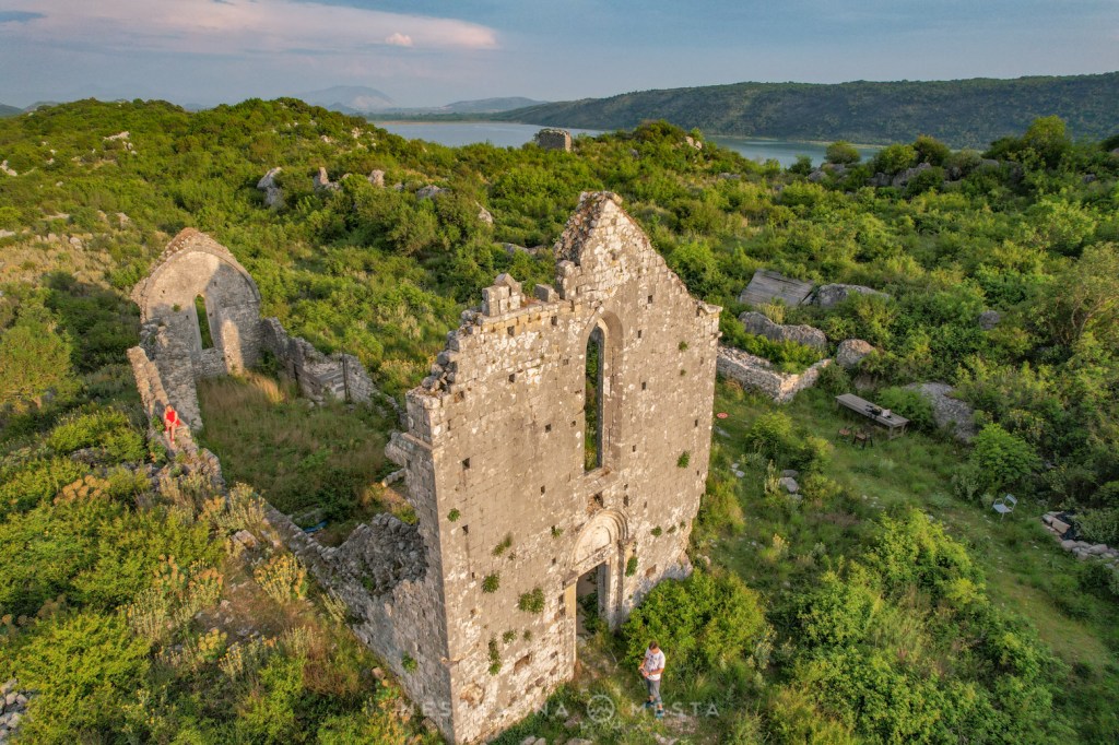 Svač i Šasko jezero
